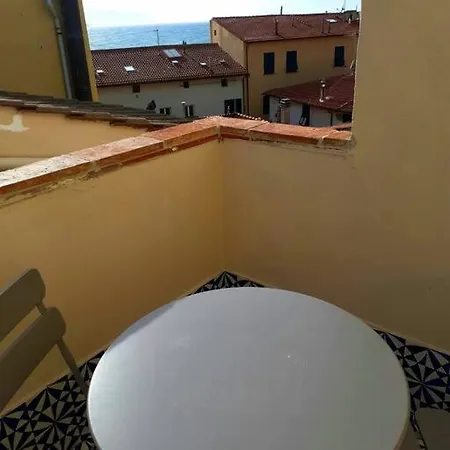 Casa Blu - Terrazza Vista Mare بيومبينوا